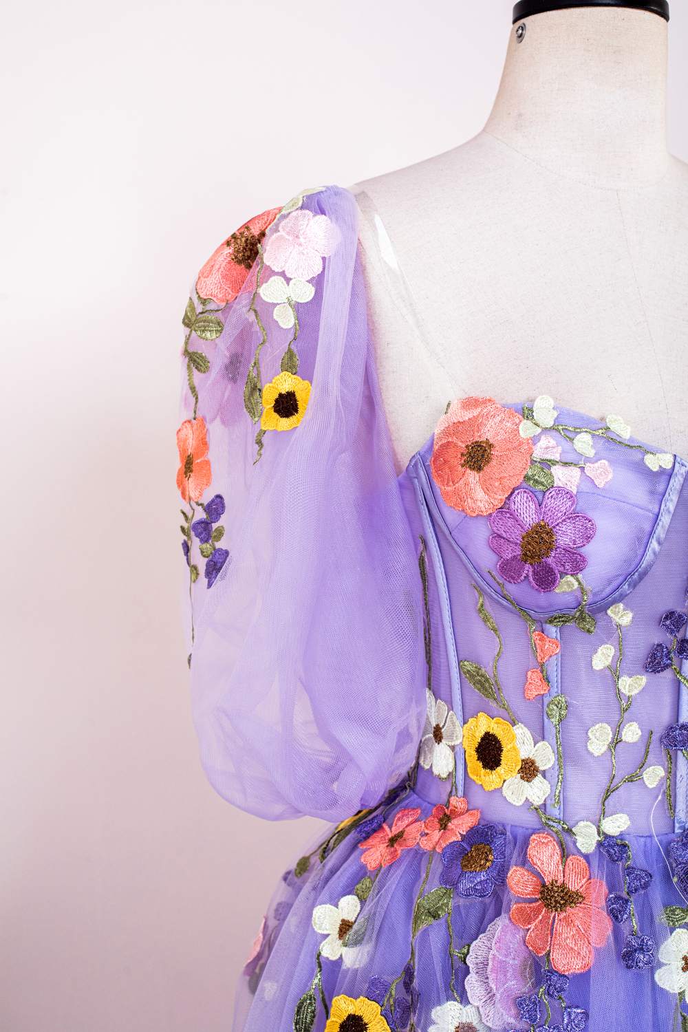 Lavender Puff Sleeves Floral Appliques A-line Long Prom Dress
