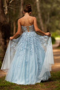 Lavender Strapless Appliques A-line Tulle Long Prom Dress