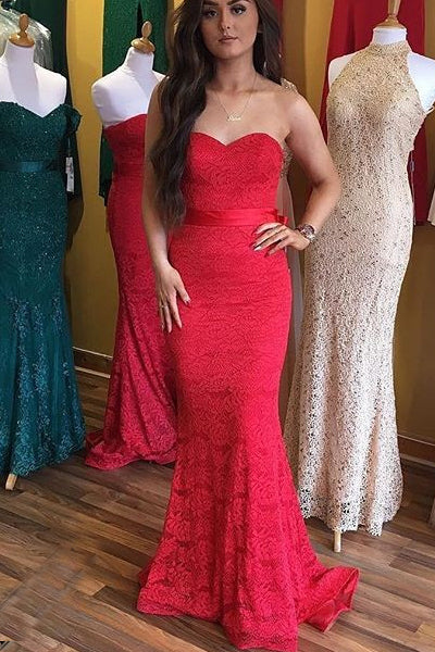 Elegant Sweetheart Mermaid Red Lace Long Bridesmaid Dress