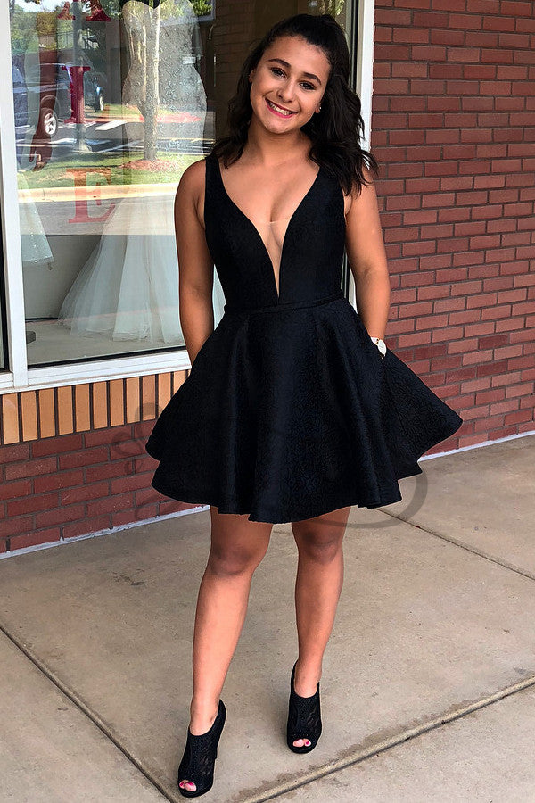 Princess A-line Short Black Homecoming Dress with Pockets