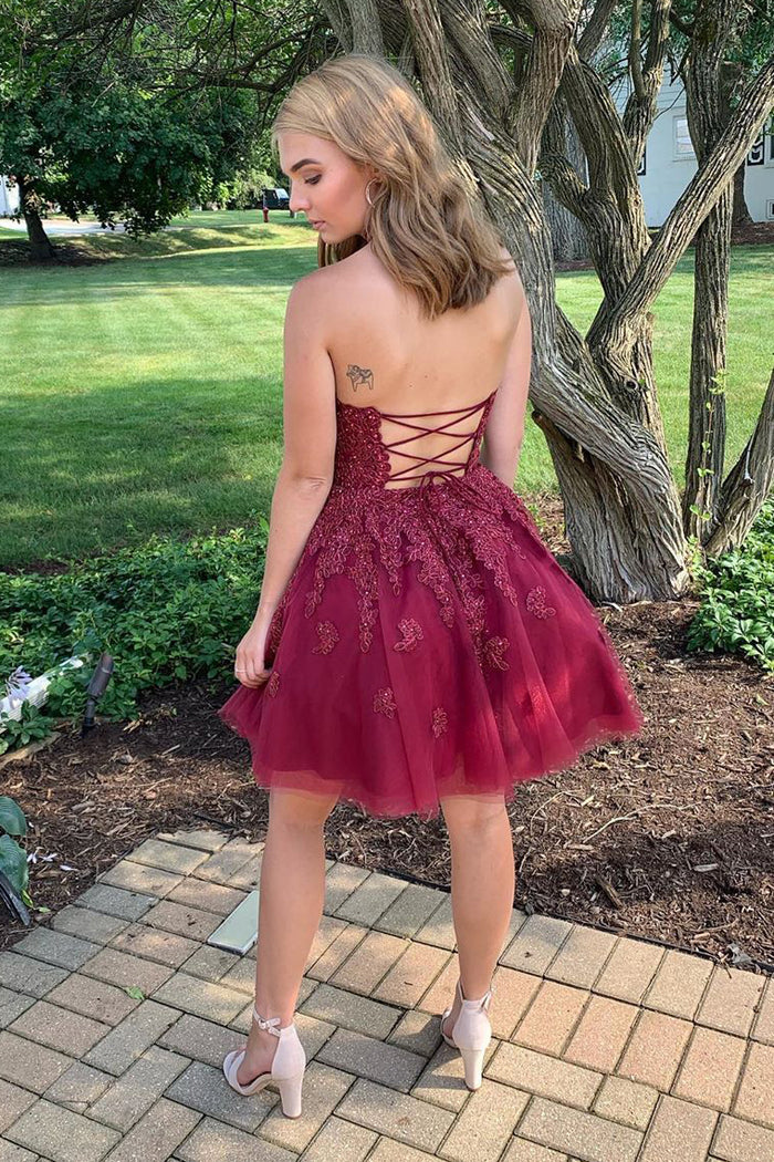 Halter Beaded Appliques Burgundy Short Homecoming Dress