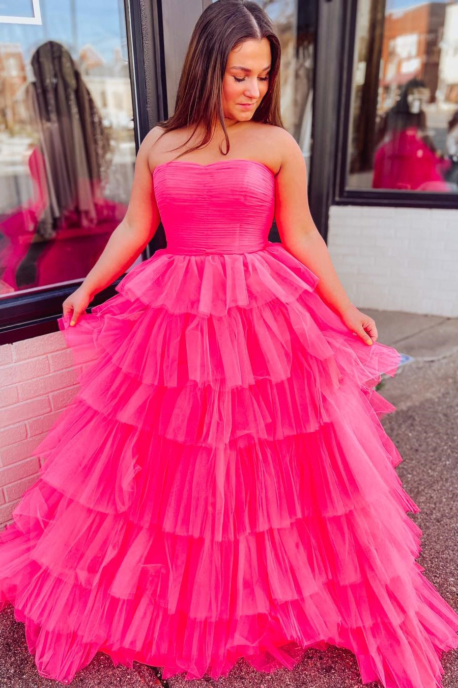 Fashion fuchsia ruffle