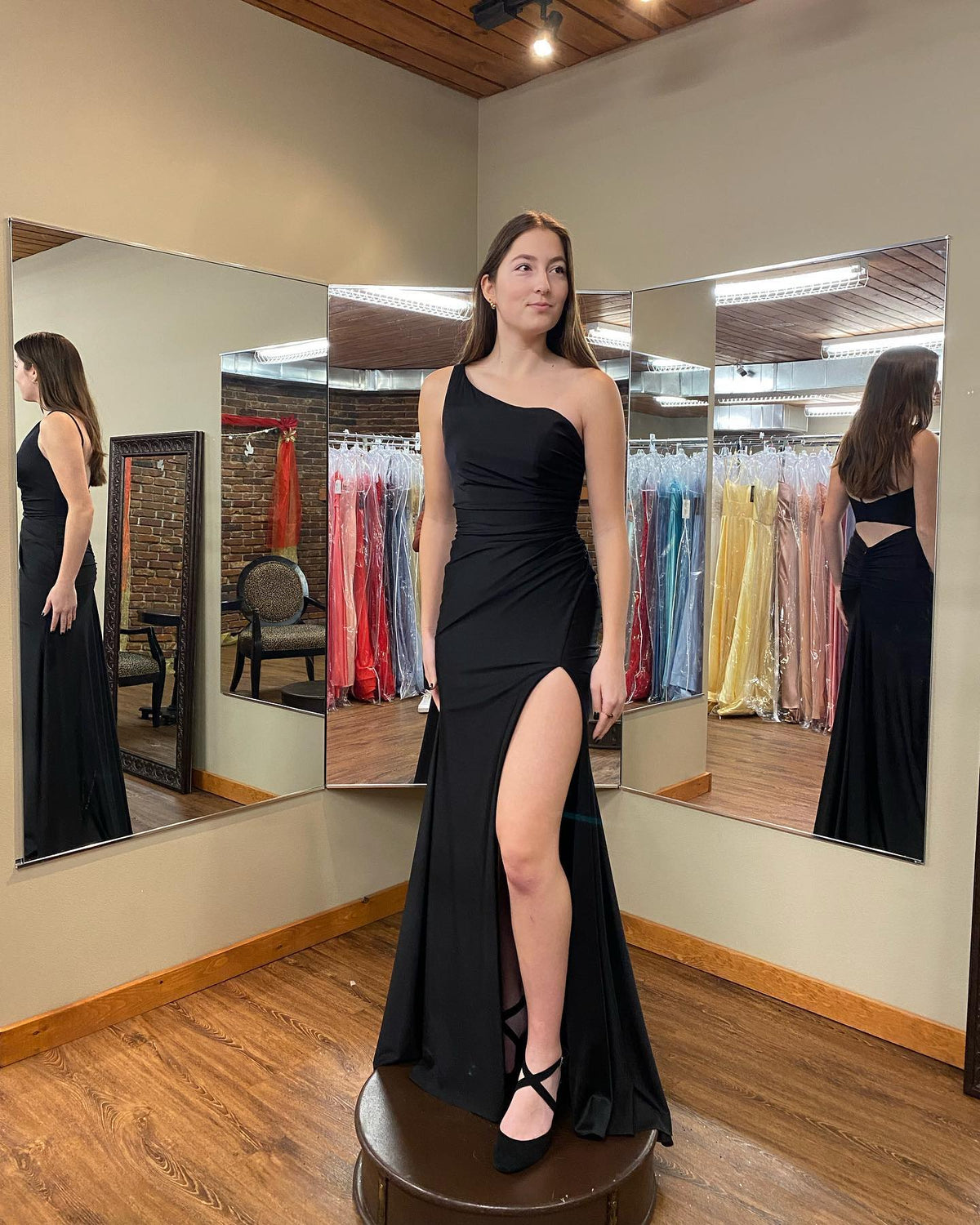 One Shoulder Red Mermaid Long Prom Dress with Slit