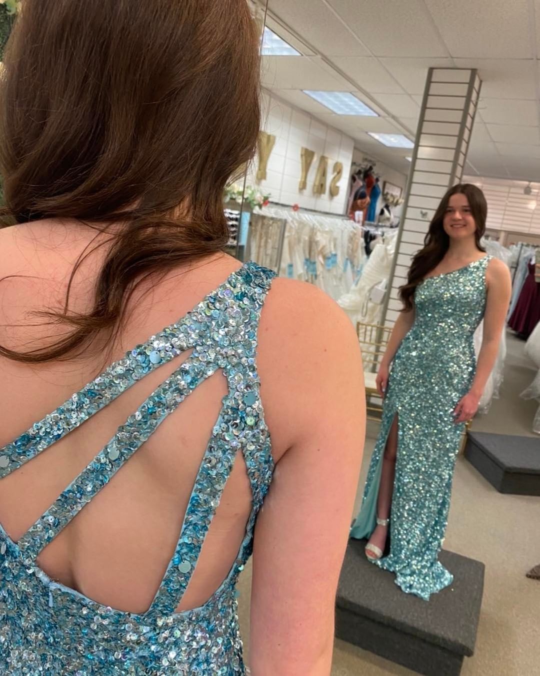 One Shoulder Green Sequins Mermaid Long Prom Dress