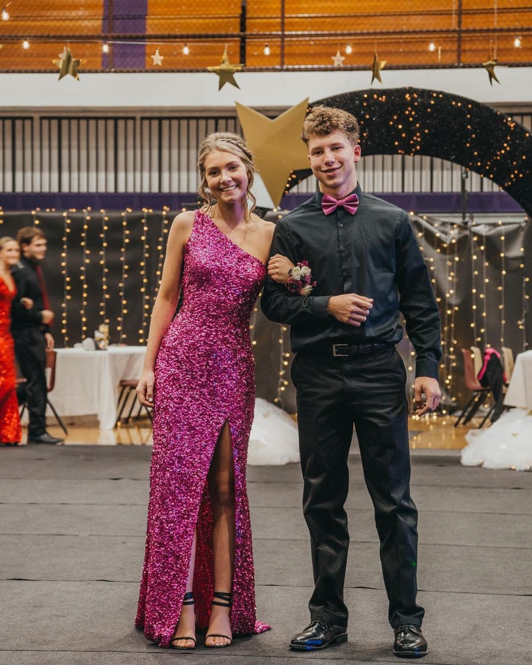 One Shoulder Green Sequins Mermaid Long Prom Dress