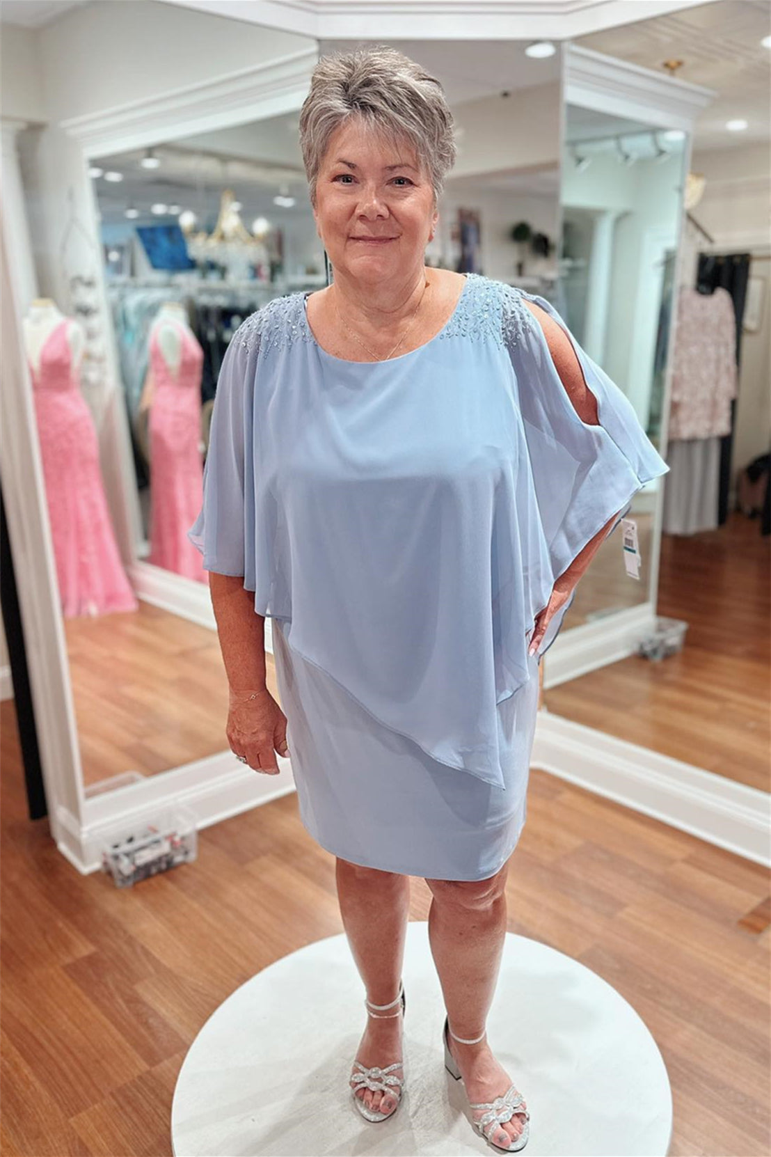 Cold shoulder gowns for mother of the on sale bride