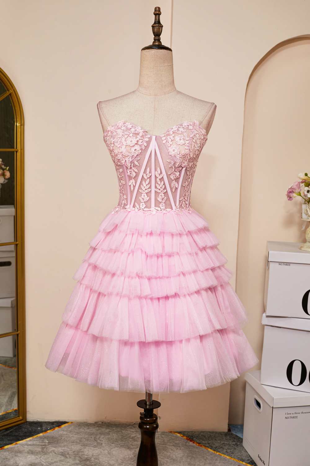 Pink Tulle Strapless A-line Multi-Layers Appliques Homecoming Dress