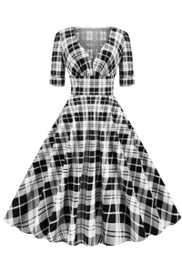 White Surplice A-line Vinatge Dress with Black Plaid