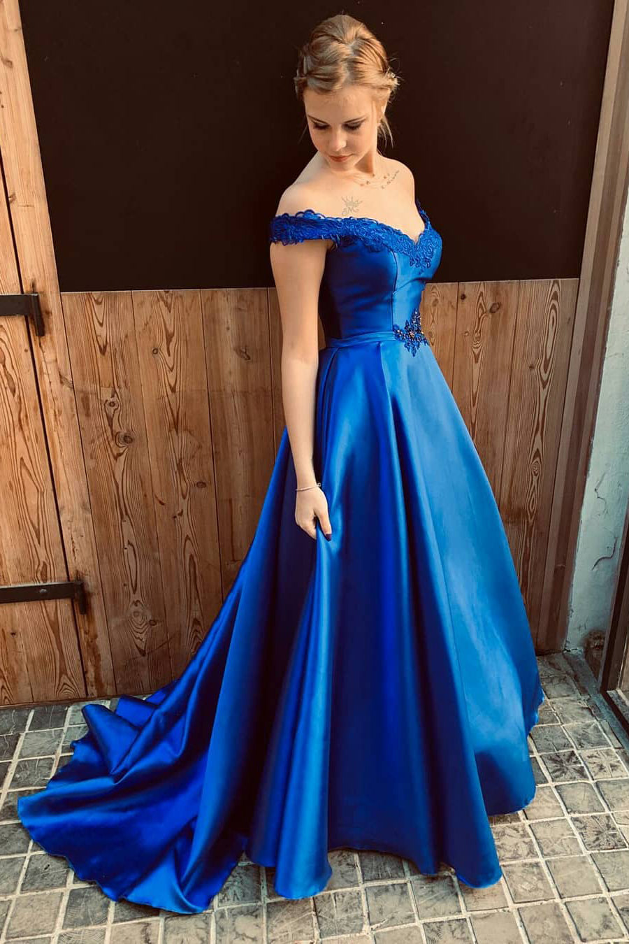 Royal blue store prom dresses windsor