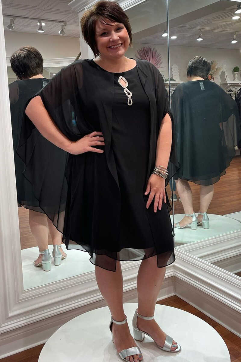 Two-Piece Black Chiffon Keyhole Short Mother of the Bride Dress