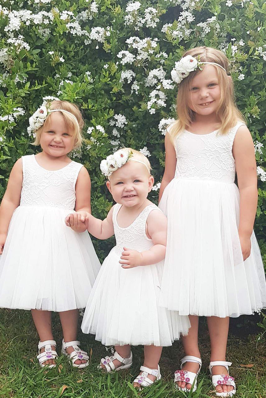 Cute Ball Gown White Flower Girl Dress with Appliques
