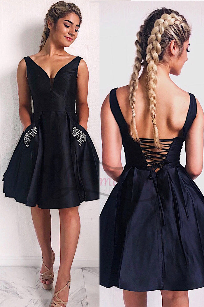 A-line Short Black Homecoming Dress with Pockets