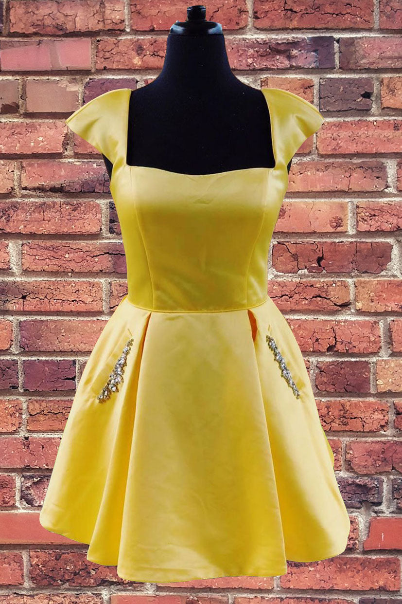 Cap Sleeves Short Yellow Homecoming Dress with Lace Up Back