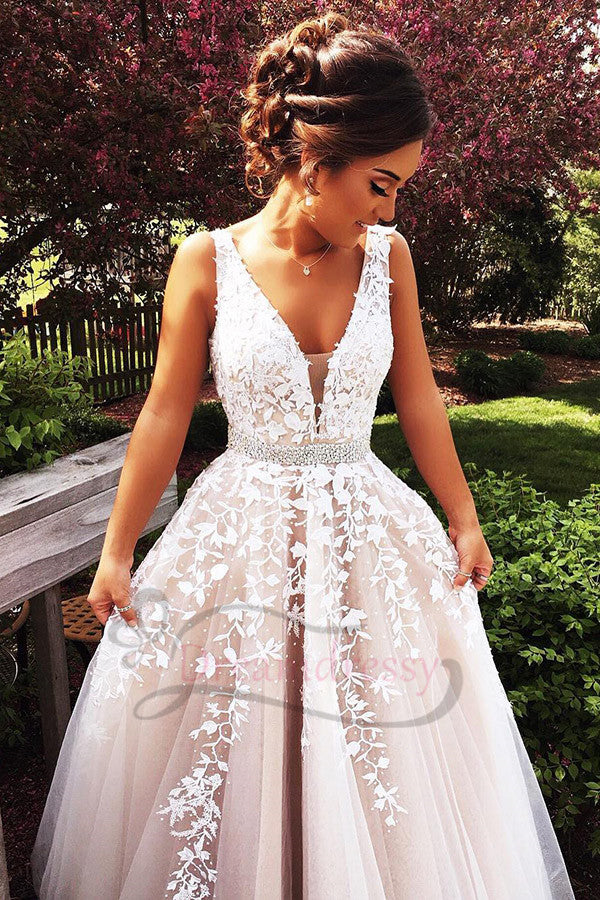Elegant Ivory Long Prom Dress with Lace Appliques