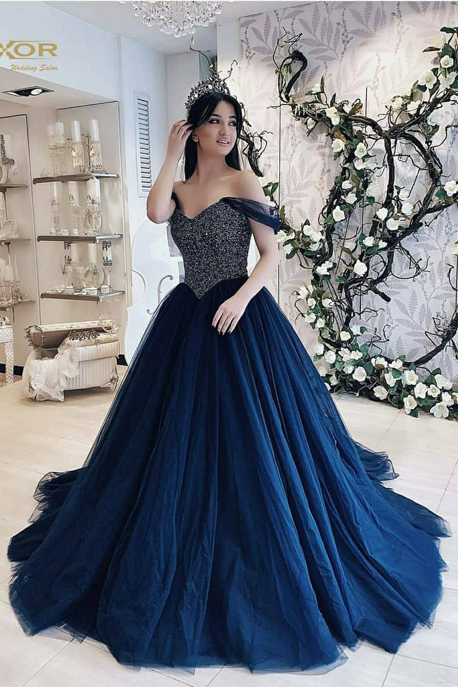 Burgundy and navy blue hot sale prom