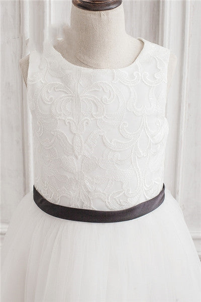 Cute A Line White Tulle Applique Flower Girl Dress