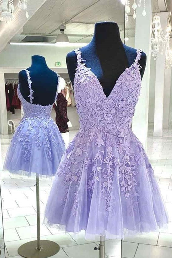 V-Neck Lace Appliques Lavender Short Homecoming Dress