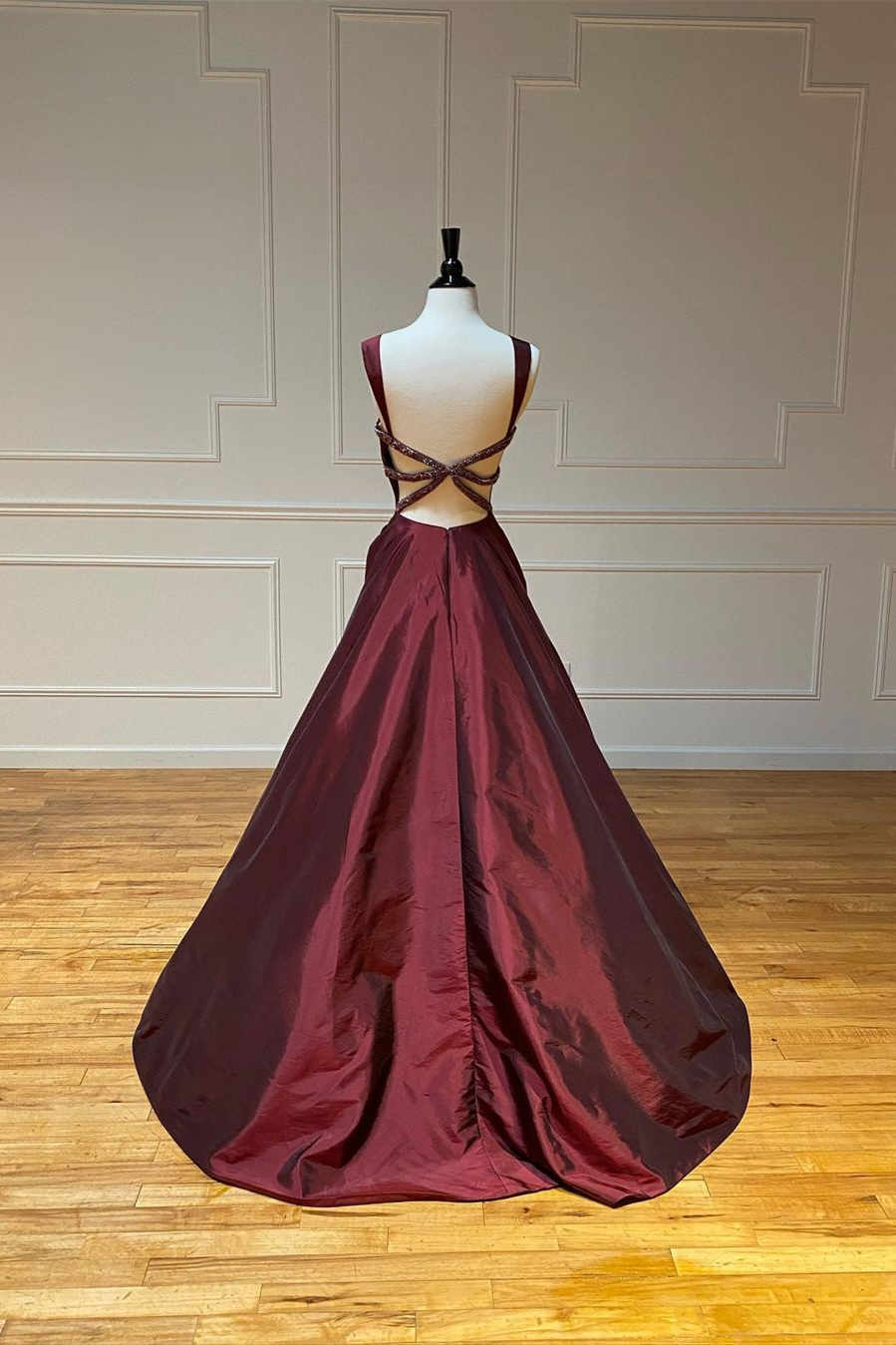 Elegant Backless Wine Red Long Prom Dress