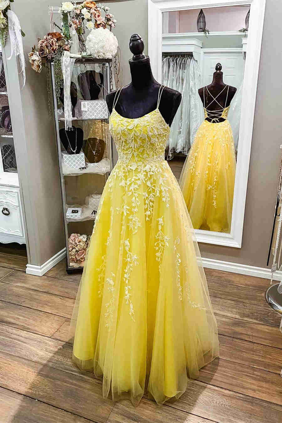 Straps Yellow Lace Appliques Prom Dress Dreamdressy